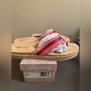 Women’s Easy Street Flip Flops Sandals NWT